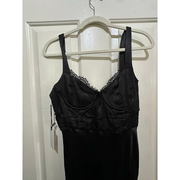 NWT ASTR the Label Women's Black Alva Ruched Sweetheart Sheath Midi Dress Size L - Picture 3 of 11